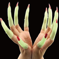 Пальцы вампира светящиеся